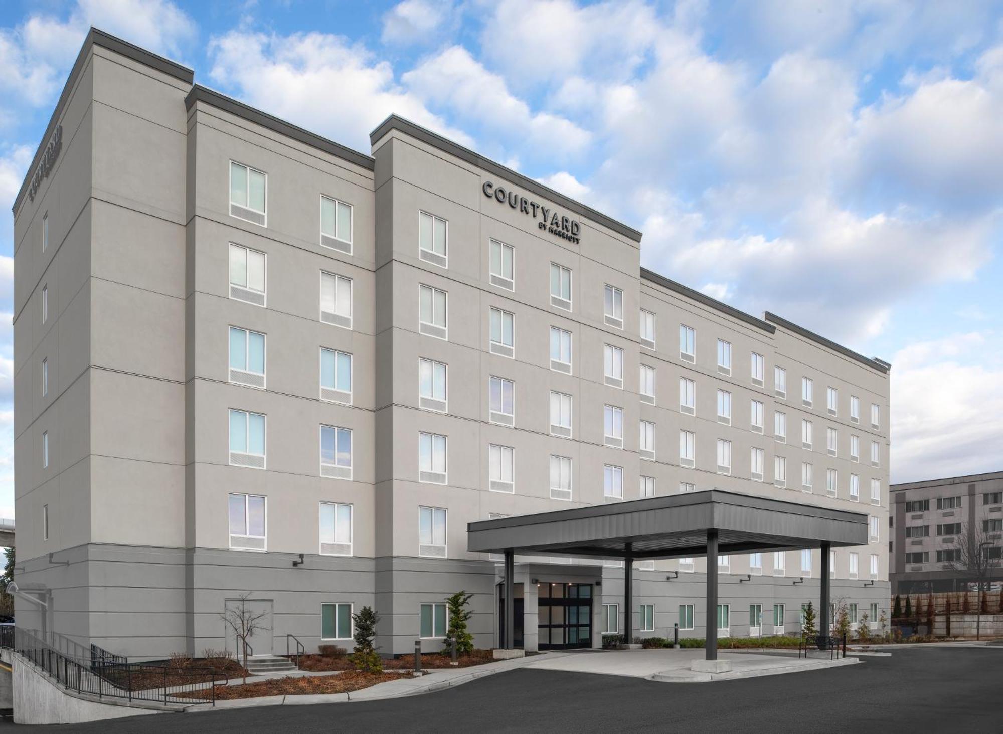 Courtyard By Marriott Seattle Seatac Airport Hotel Exterior photo